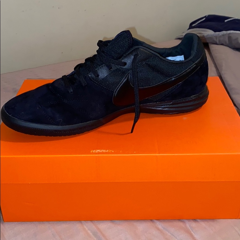 The Nike Premier II Sala
